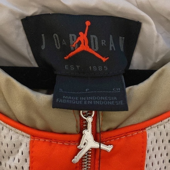 NWT Jordan midi dress zipped front with pockets Size Small - Picture 9 of 16